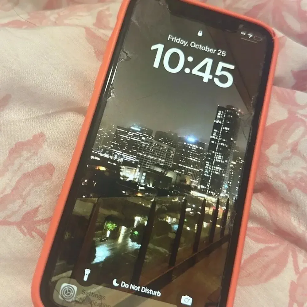 Used iPhone XR White‎ 64 GB​